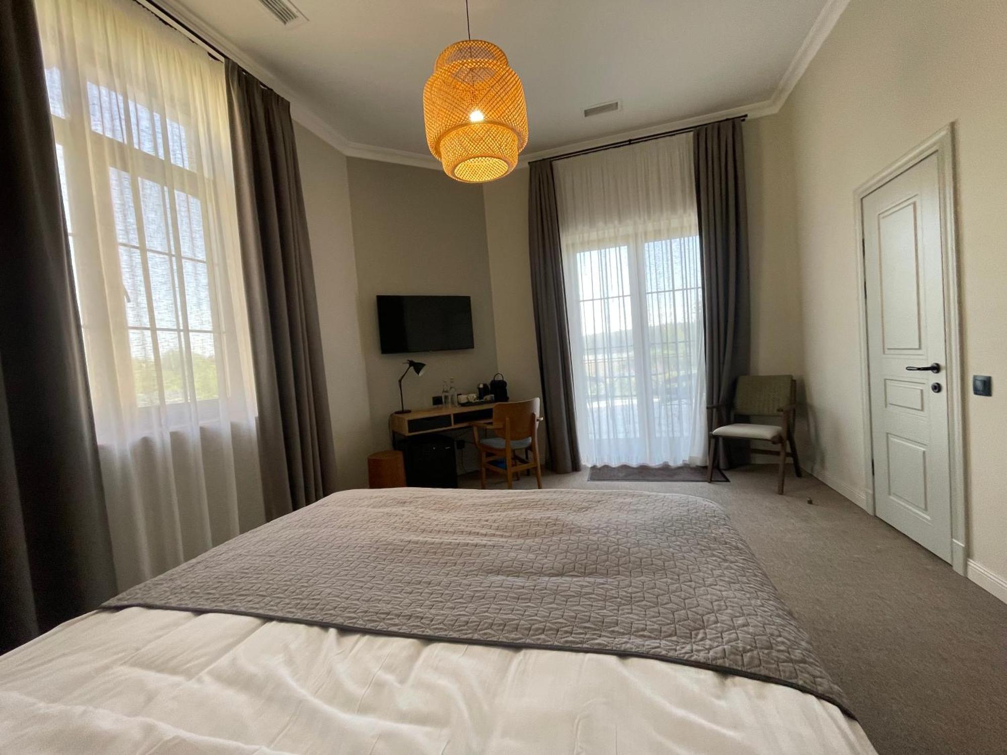 Bobritsa Dacha Hotel Ngoại thất bức ảnh
