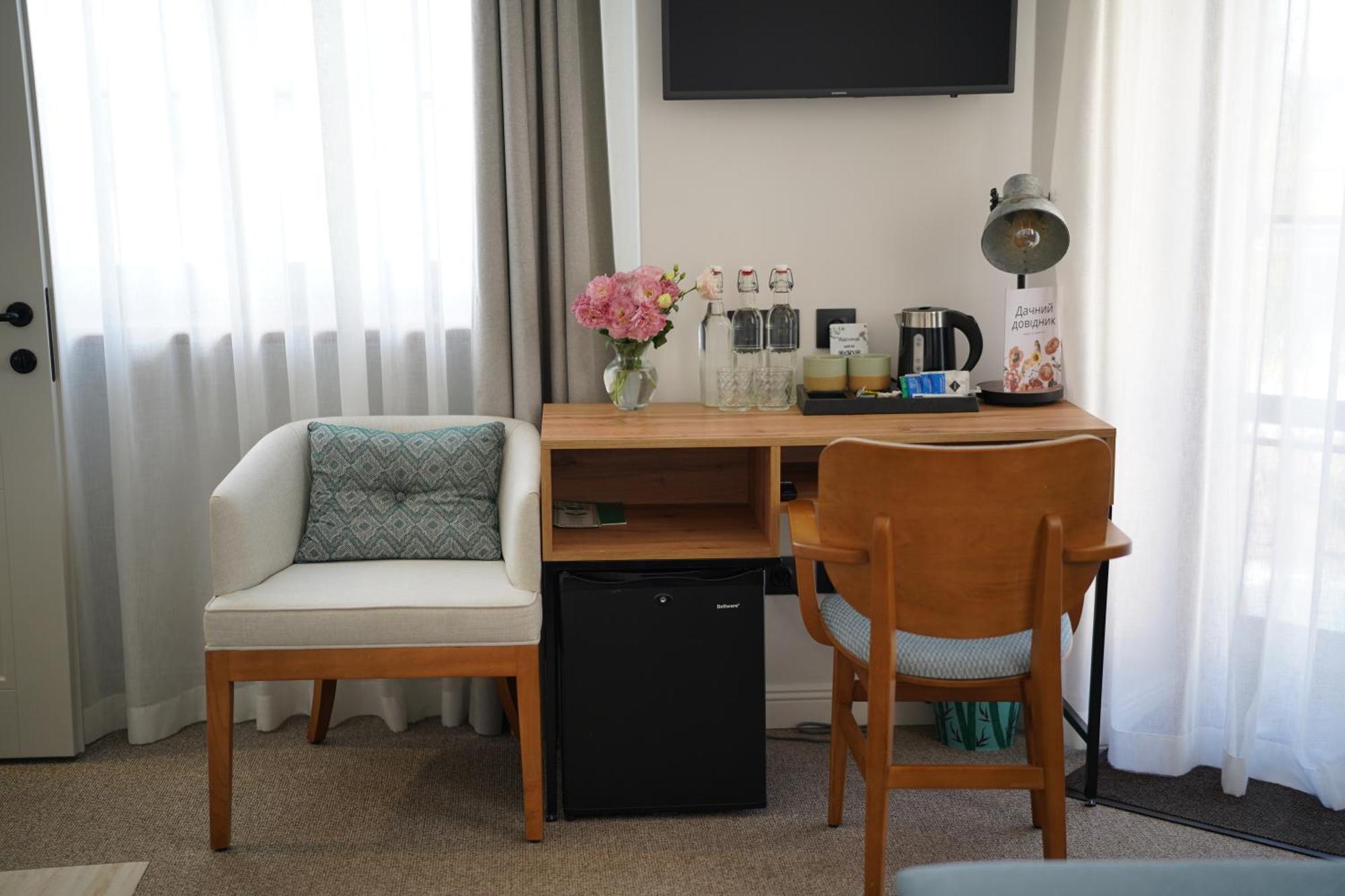 Bobritsa Dacha Hotel Ngoại thất bức ảnh