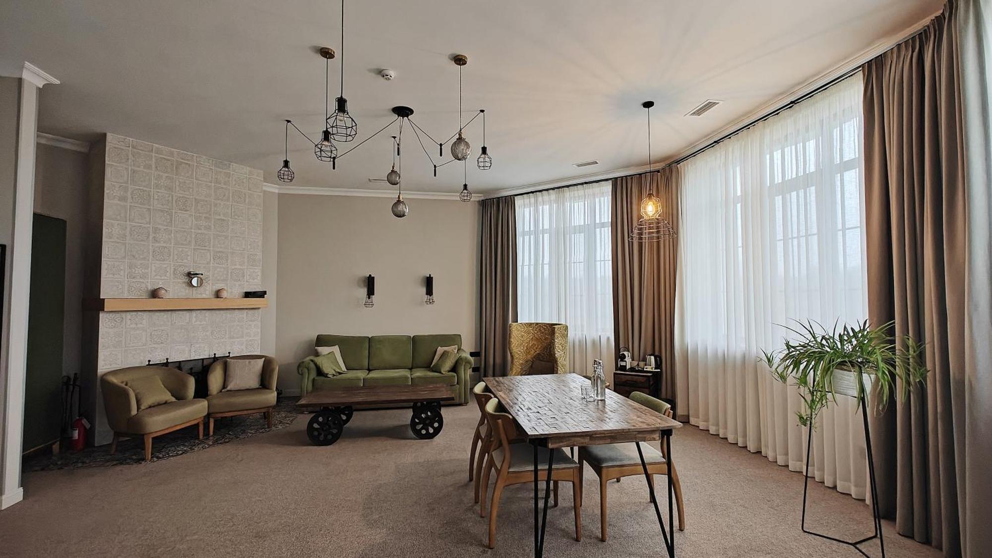 Bobritsa Dacha Hotel Ngoại thất bức ảnh
